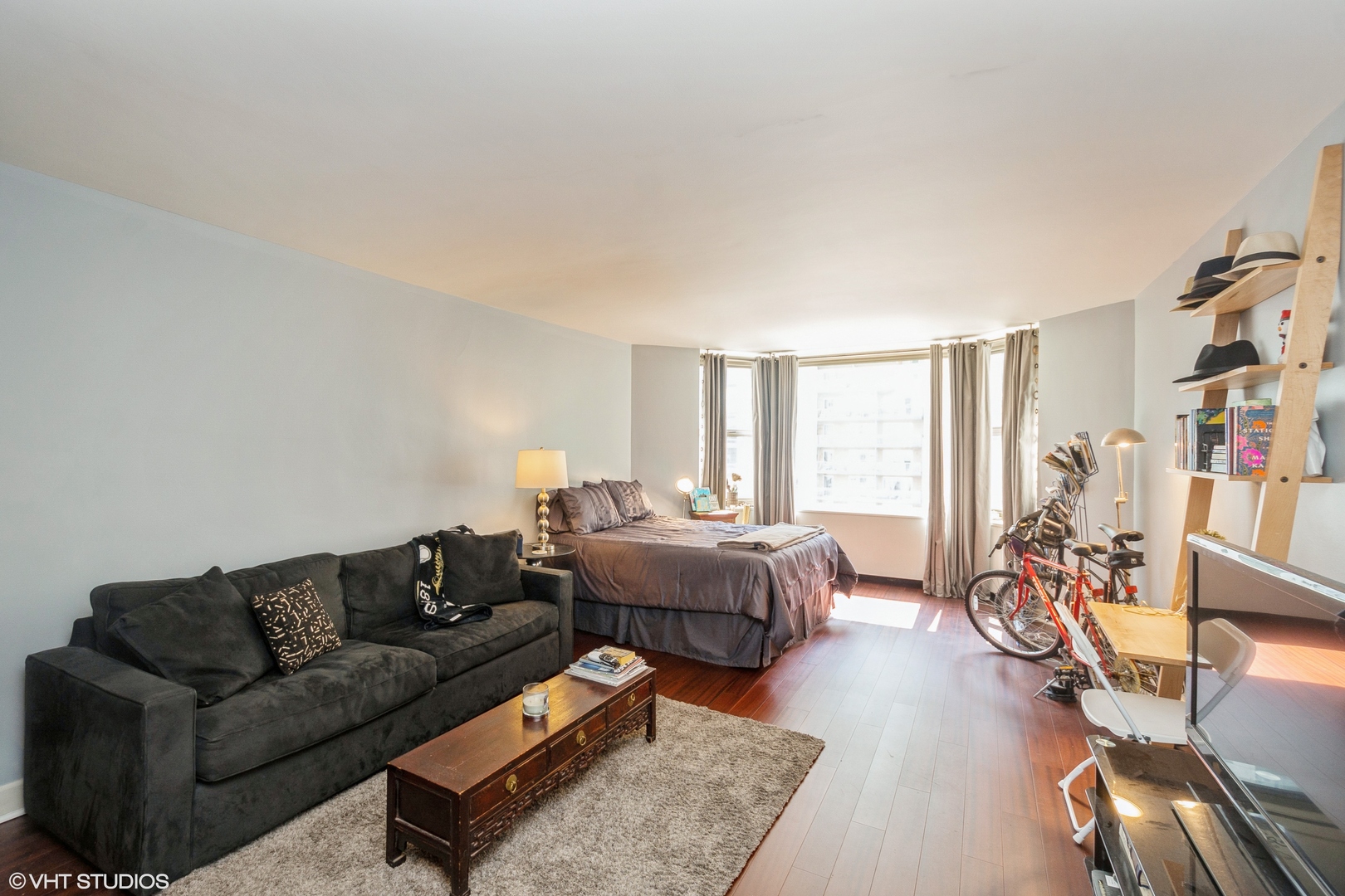 535 N Michigan Avenue Unit: 1407