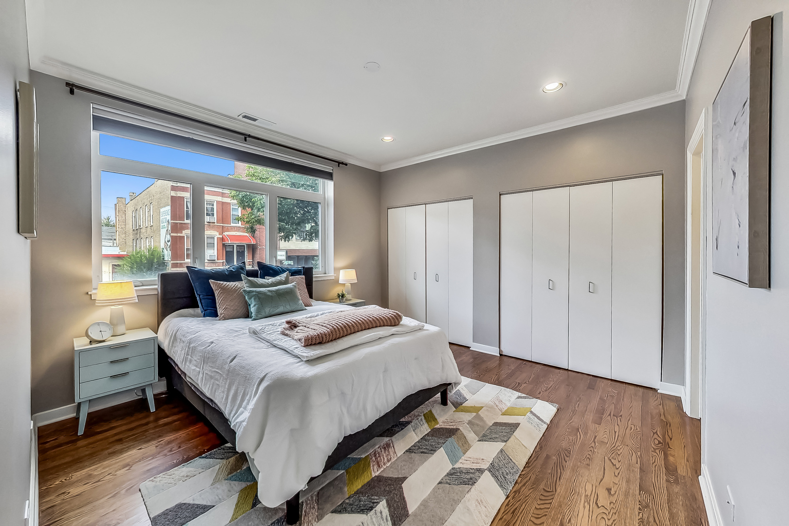 1830 N Winchester Avenue Unit: 101