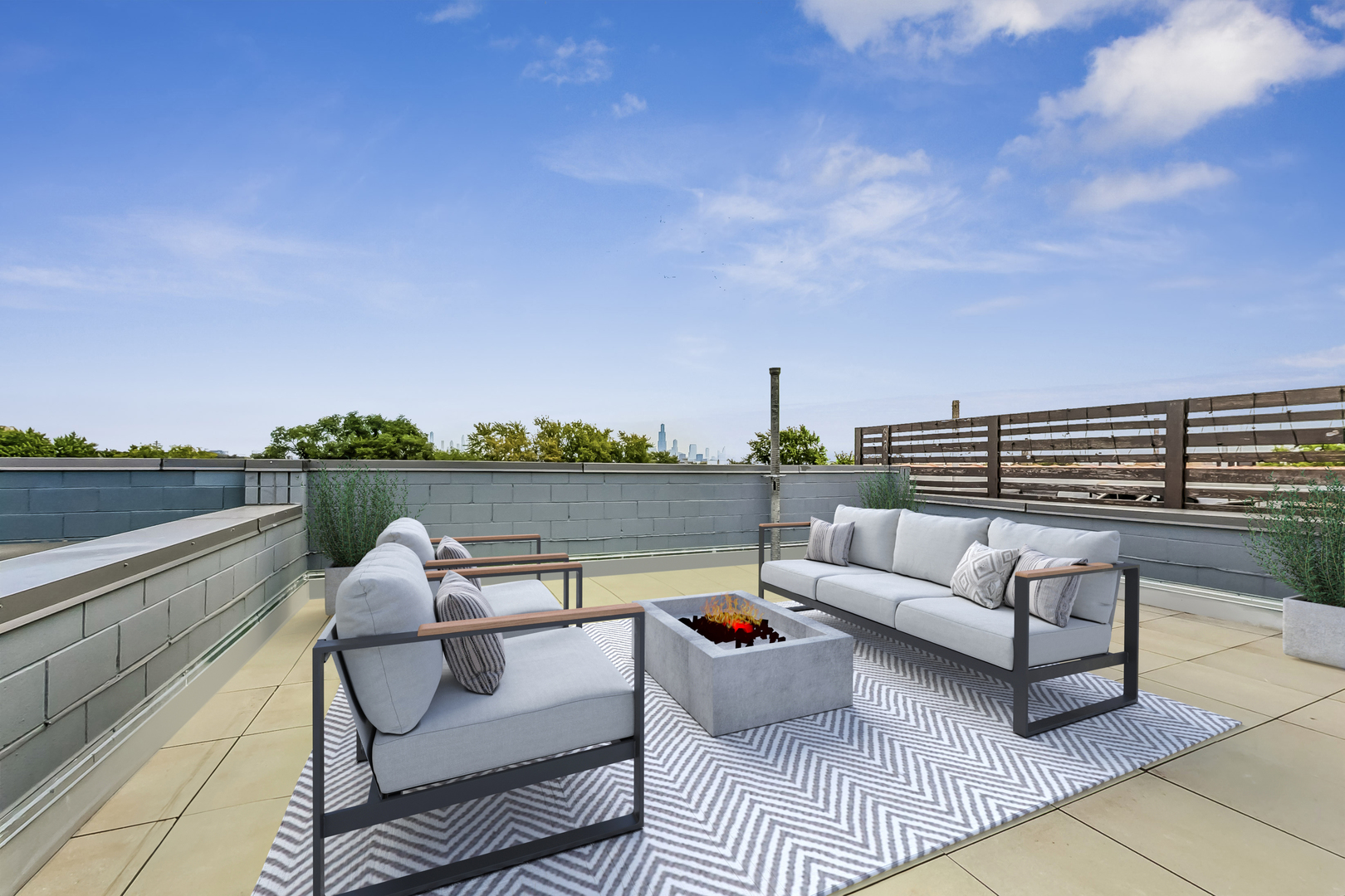 845 N California Avenue Unit: 3