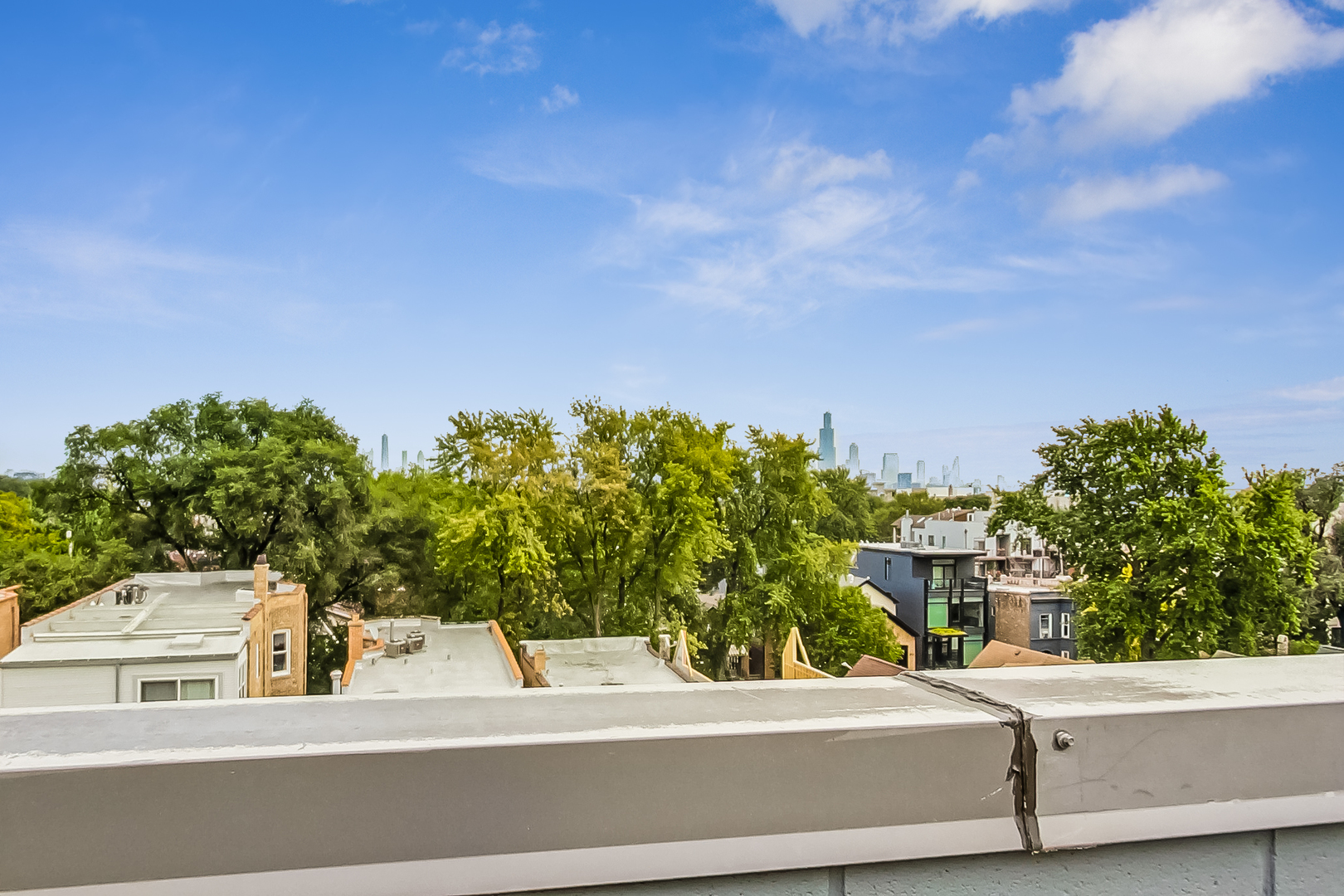 845 N California Avenue Unit: 3