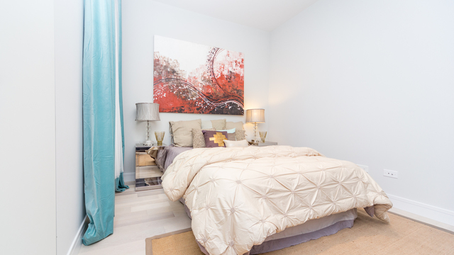 845 N California Avenue Unit: 3