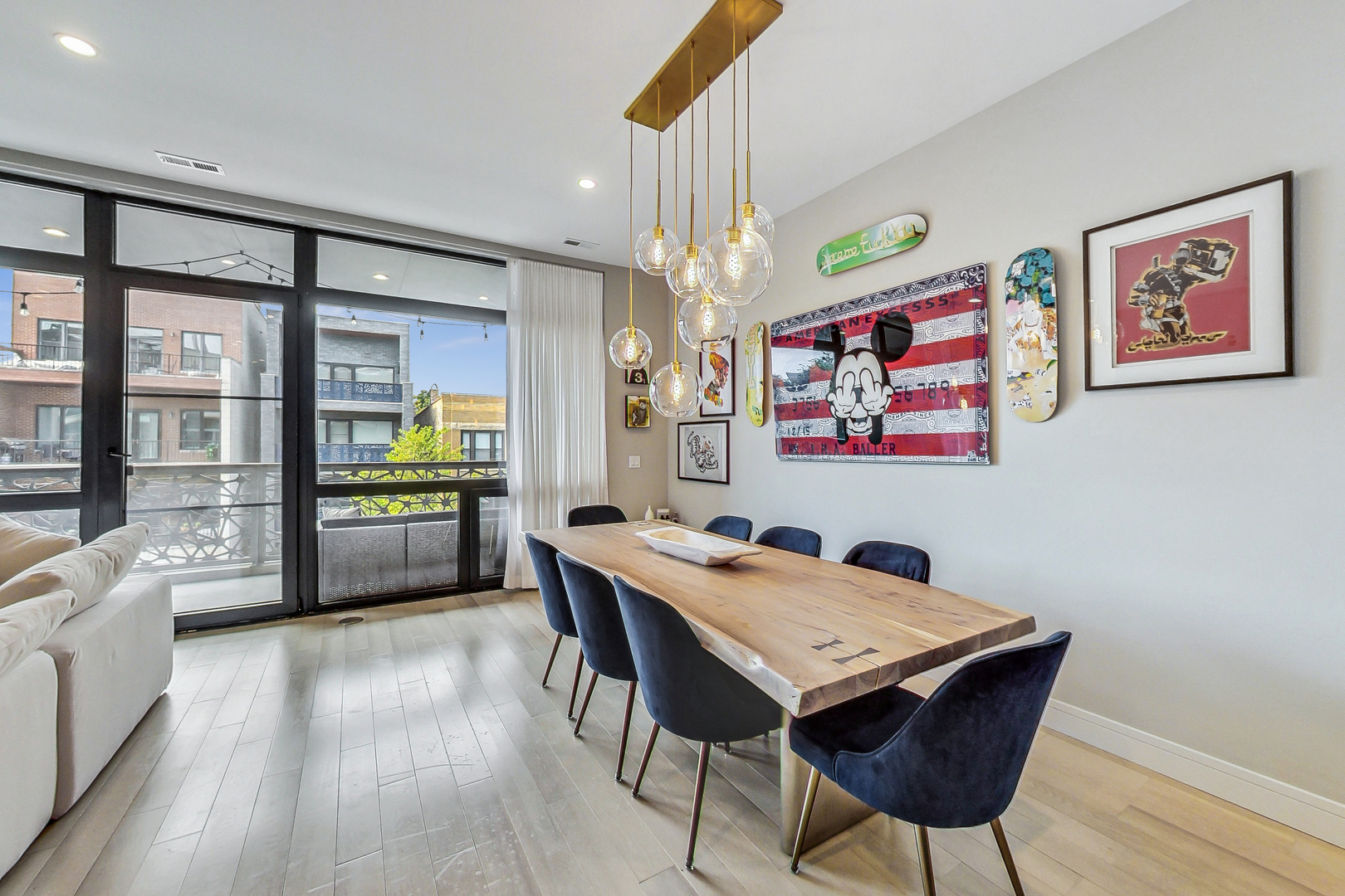 845 N California Avenue Unit: 3