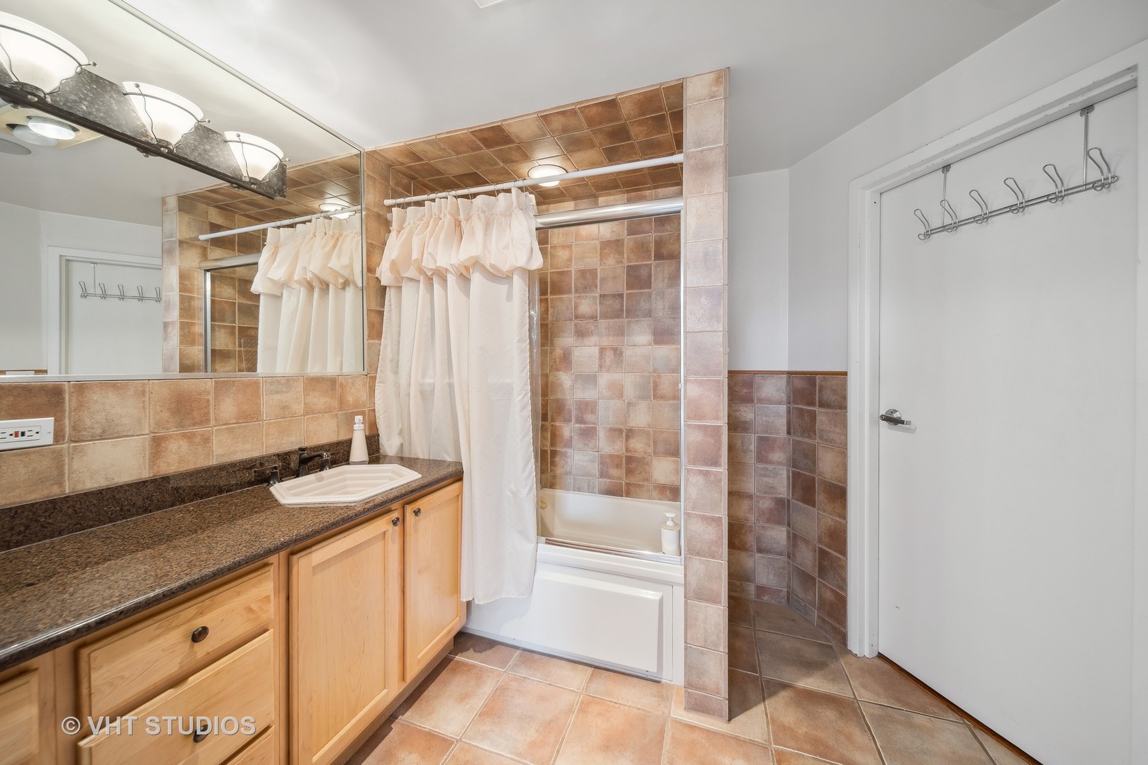 1019 W Jackson Boulevard Unit: 2C