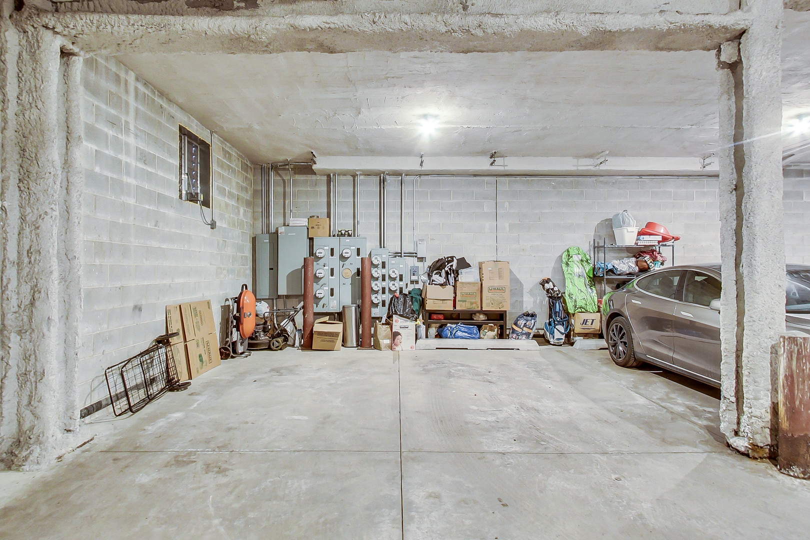 6 N THROOP Street Unit: 3N