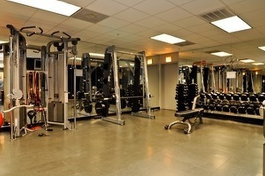 500 W Superior Street Unit: 1206