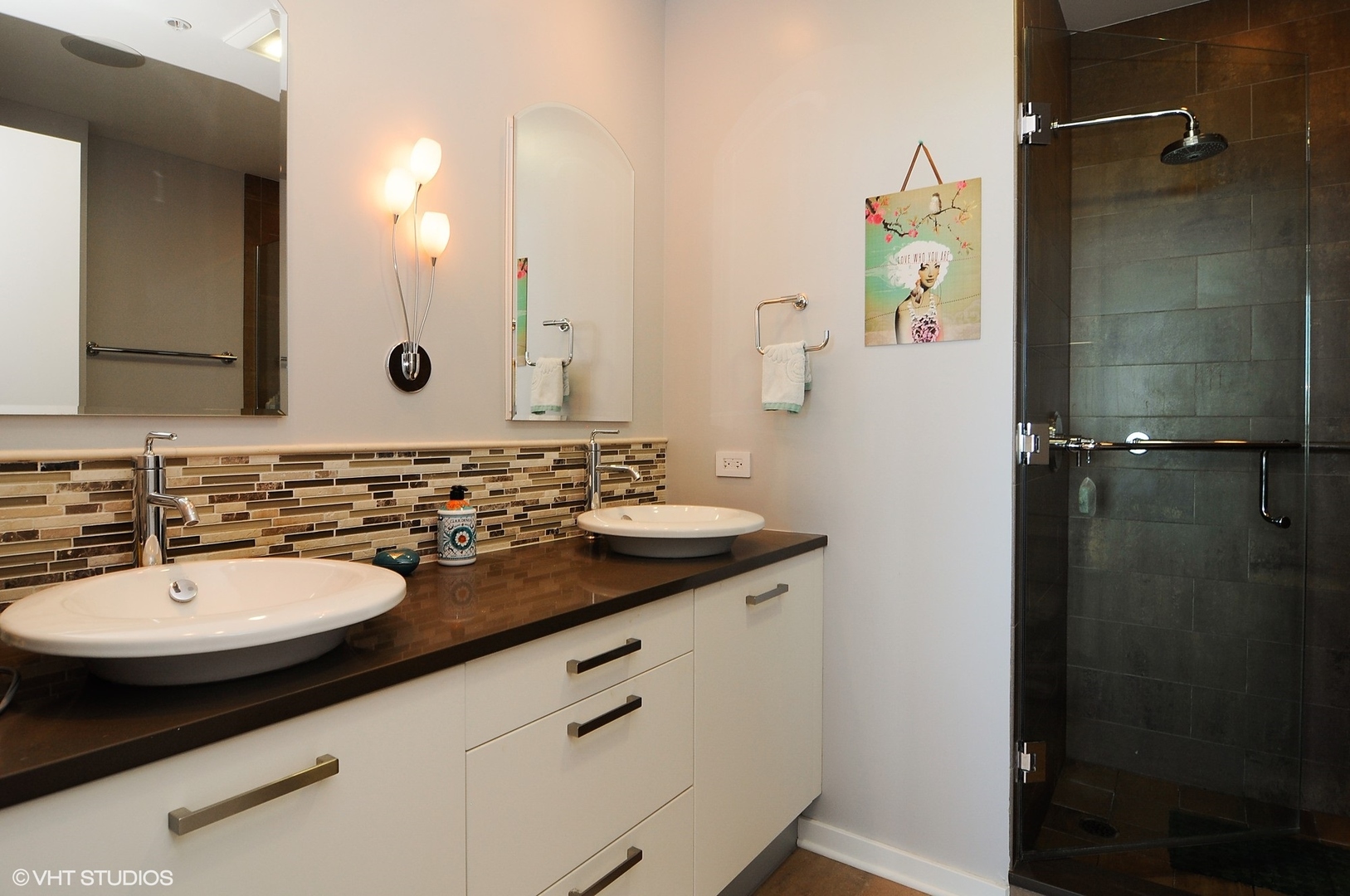 500 W Superior Street Unit: 1206