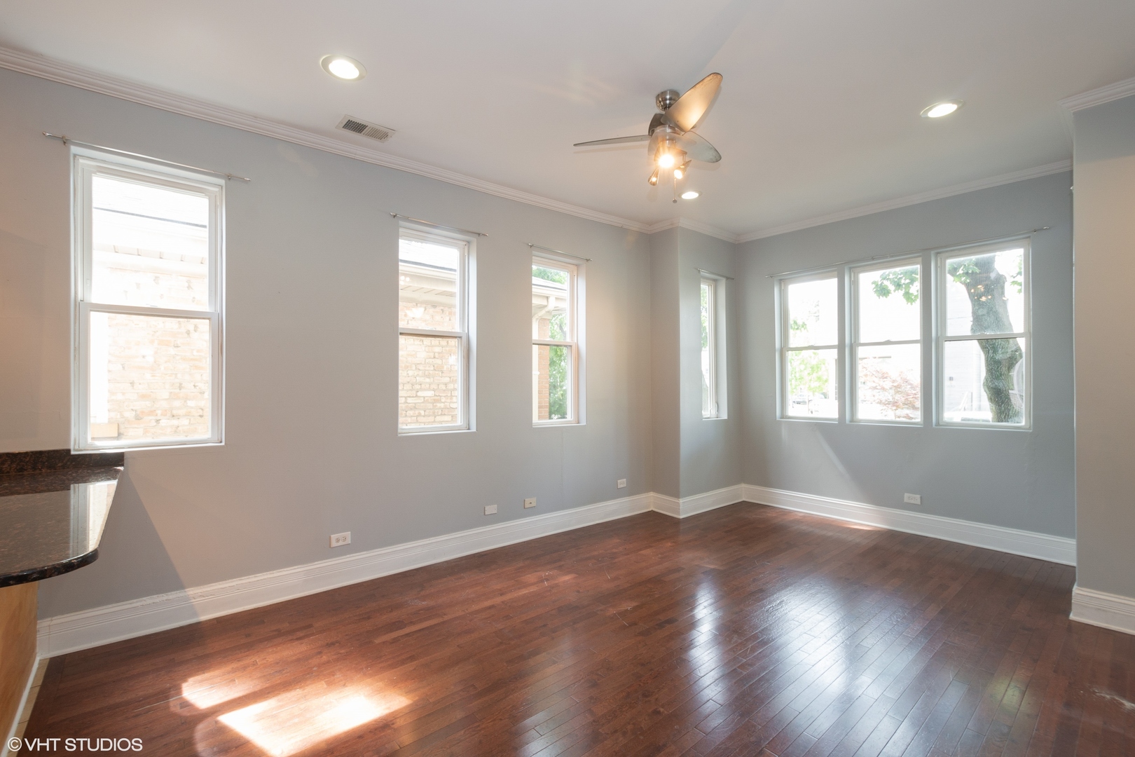 1903 N Mozart Street Unit: 1