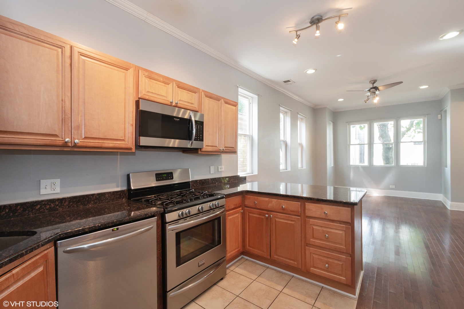 1903 N Mozart Street Unit: 1