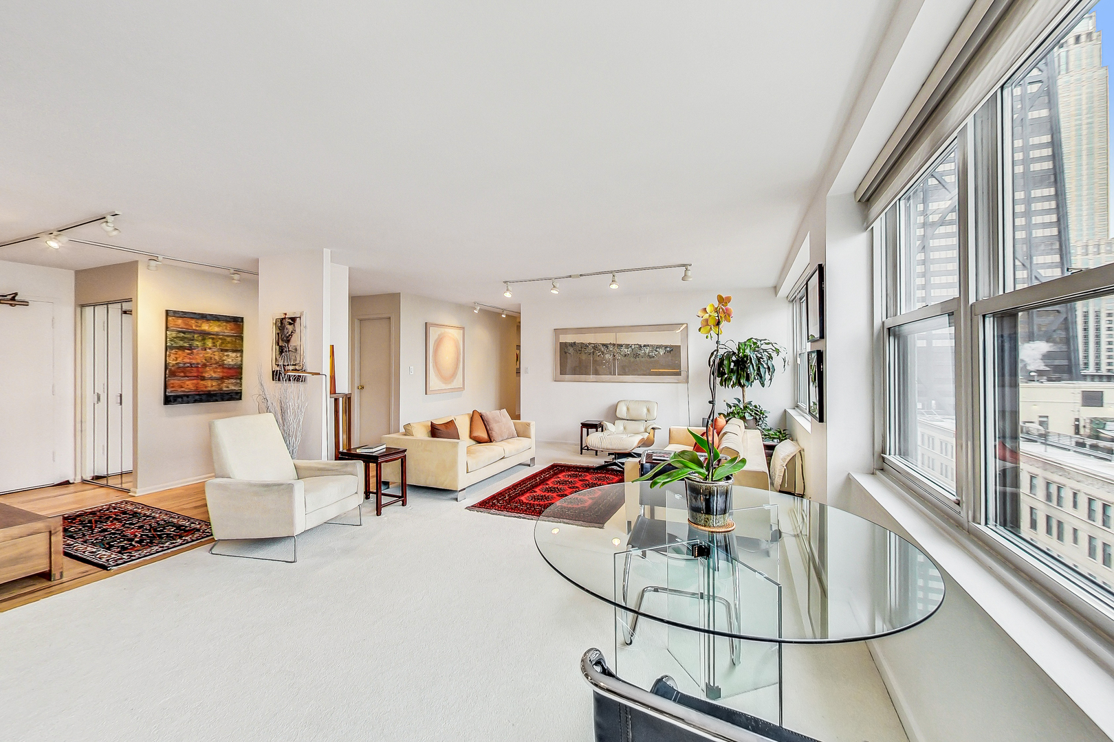 850 N Dewitt Place Unit: 22EG