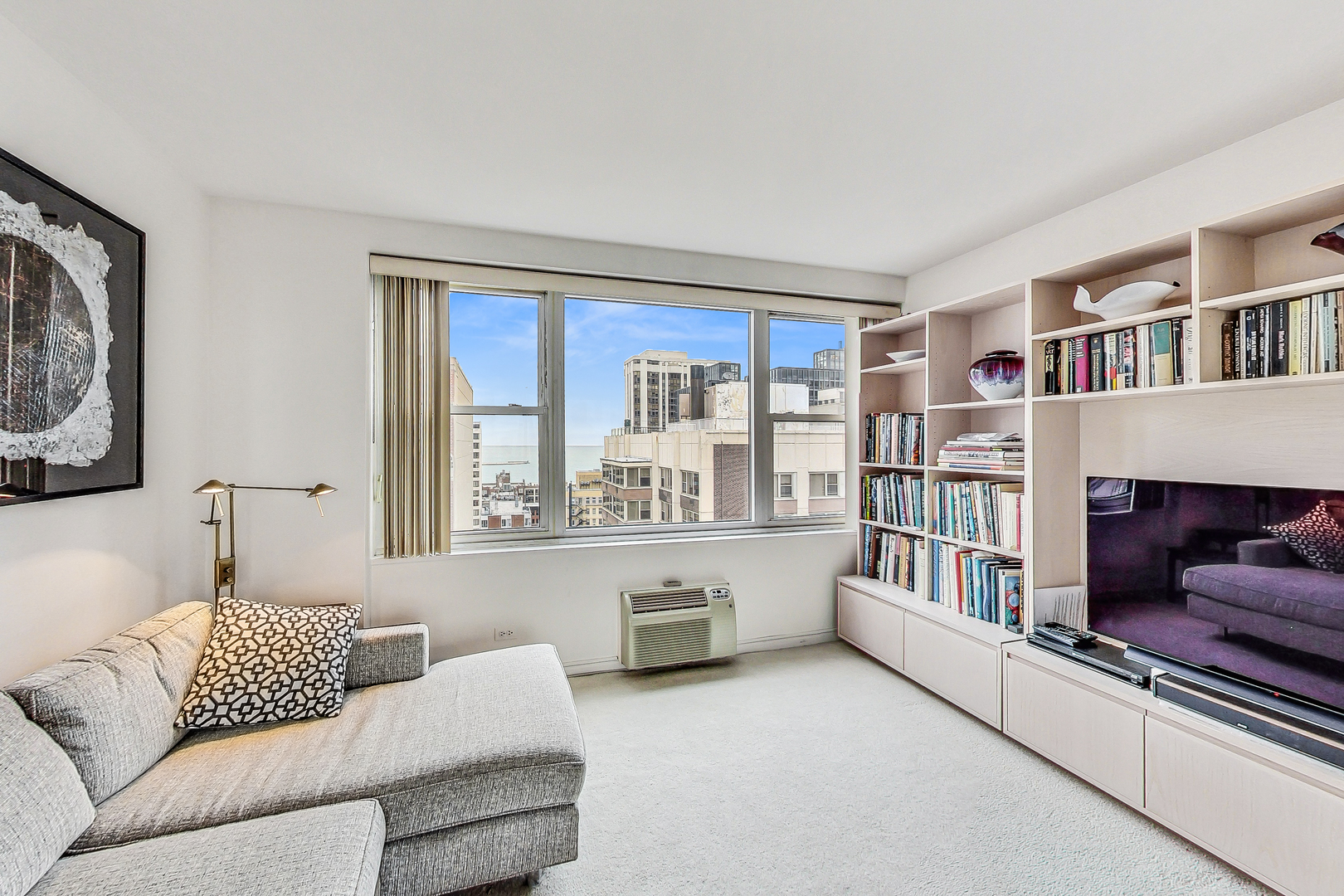 850 N Dewitt Place Unit: 22EG