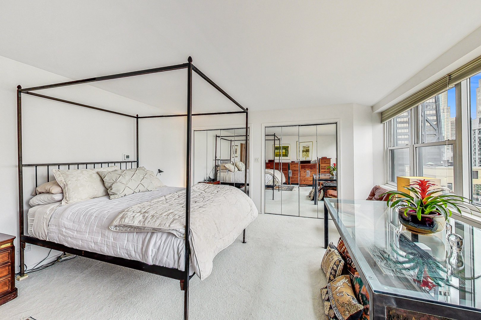 850 N Dewitt Place Unit: 22EG