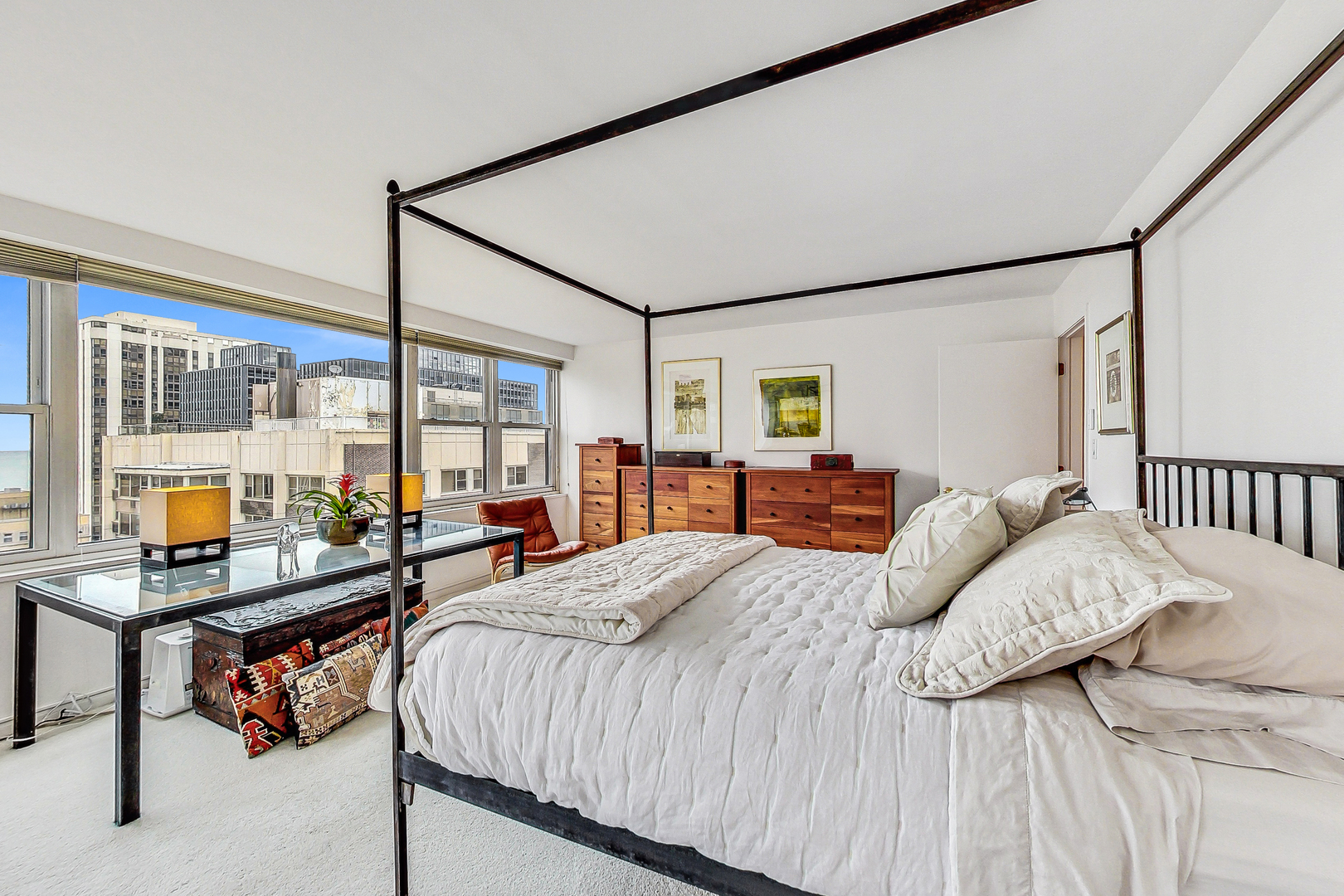 850 N Dewitt Place Unit: 22EG