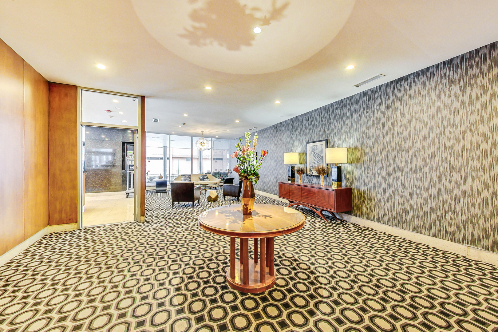 850 N Dewitt Place Unit: 22EG