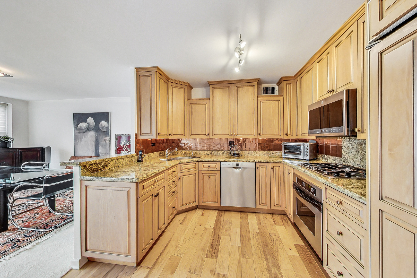 850 N Dewitt Place Unit: 22EG