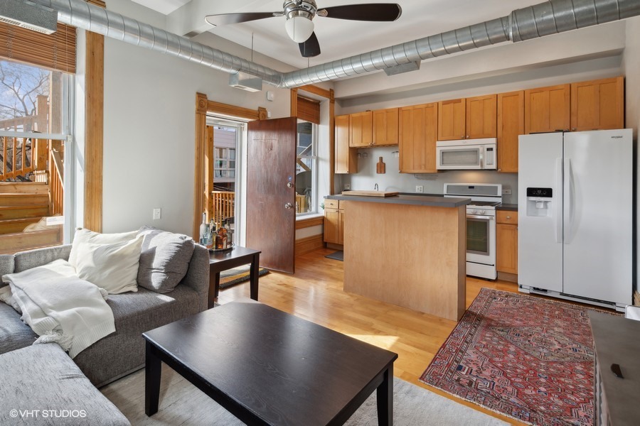 1333 W Huron Street Unit: 2B