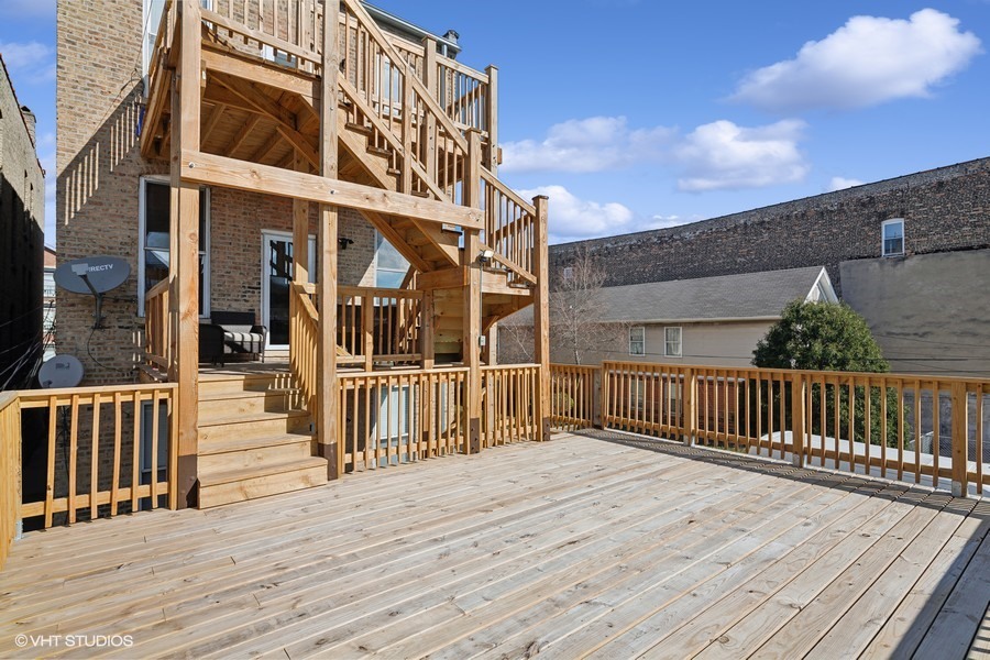 1333 W Huron Street Unit: 2B