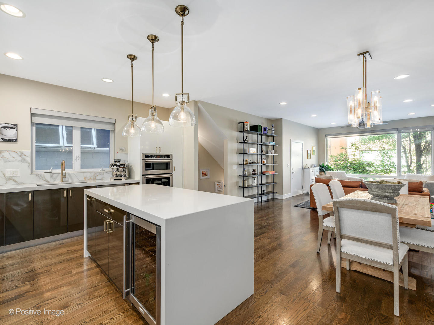 1519 W FRY Street Unit: 1