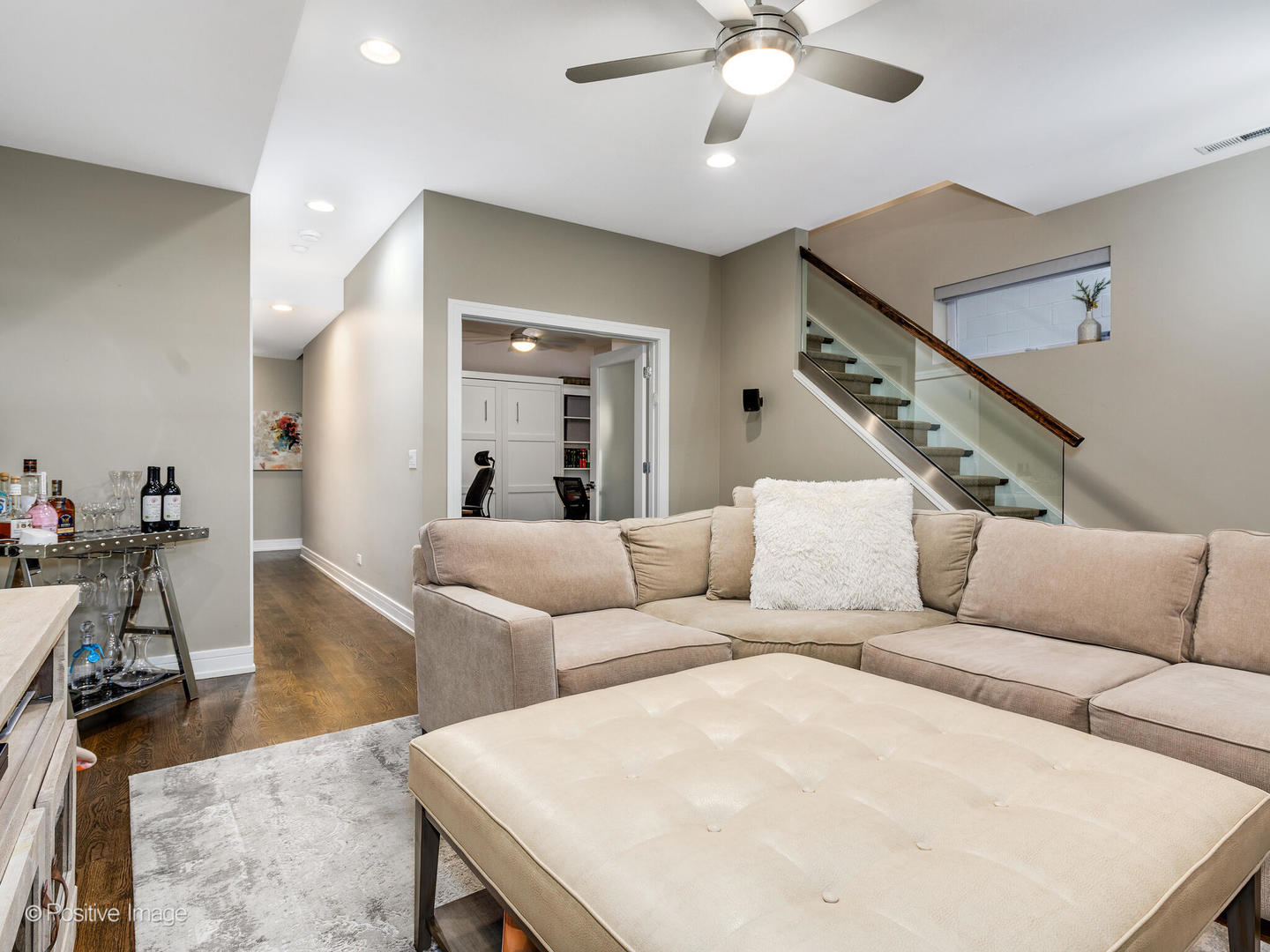 1519 W FRY Street Unit: 1