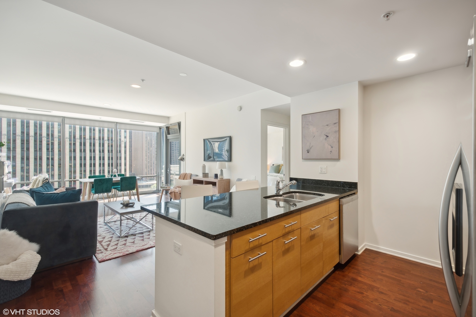 240 E Illinois Street Unit: 1203