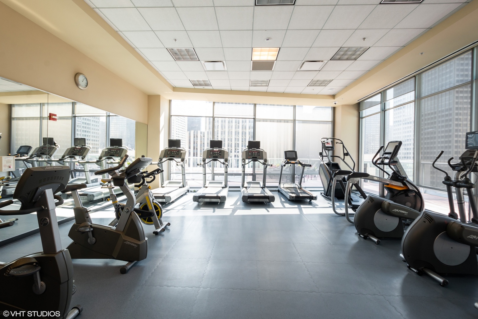 240 E Illinois Street Unit: 1203