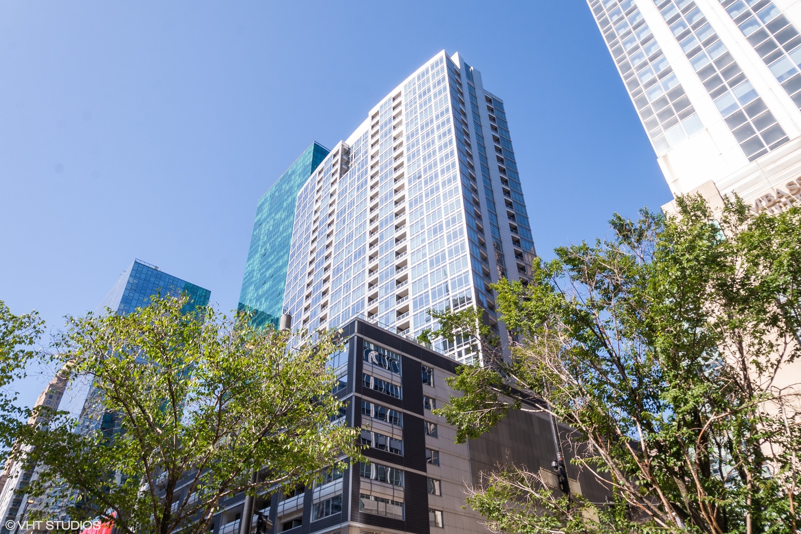 240 E Illinois Street Unit: 1203