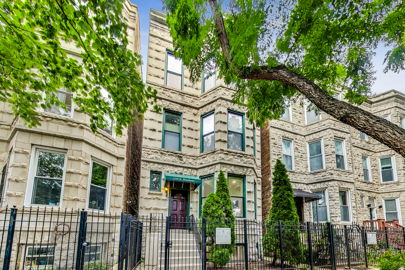 1119 N Winchester Avenue Unit: 1