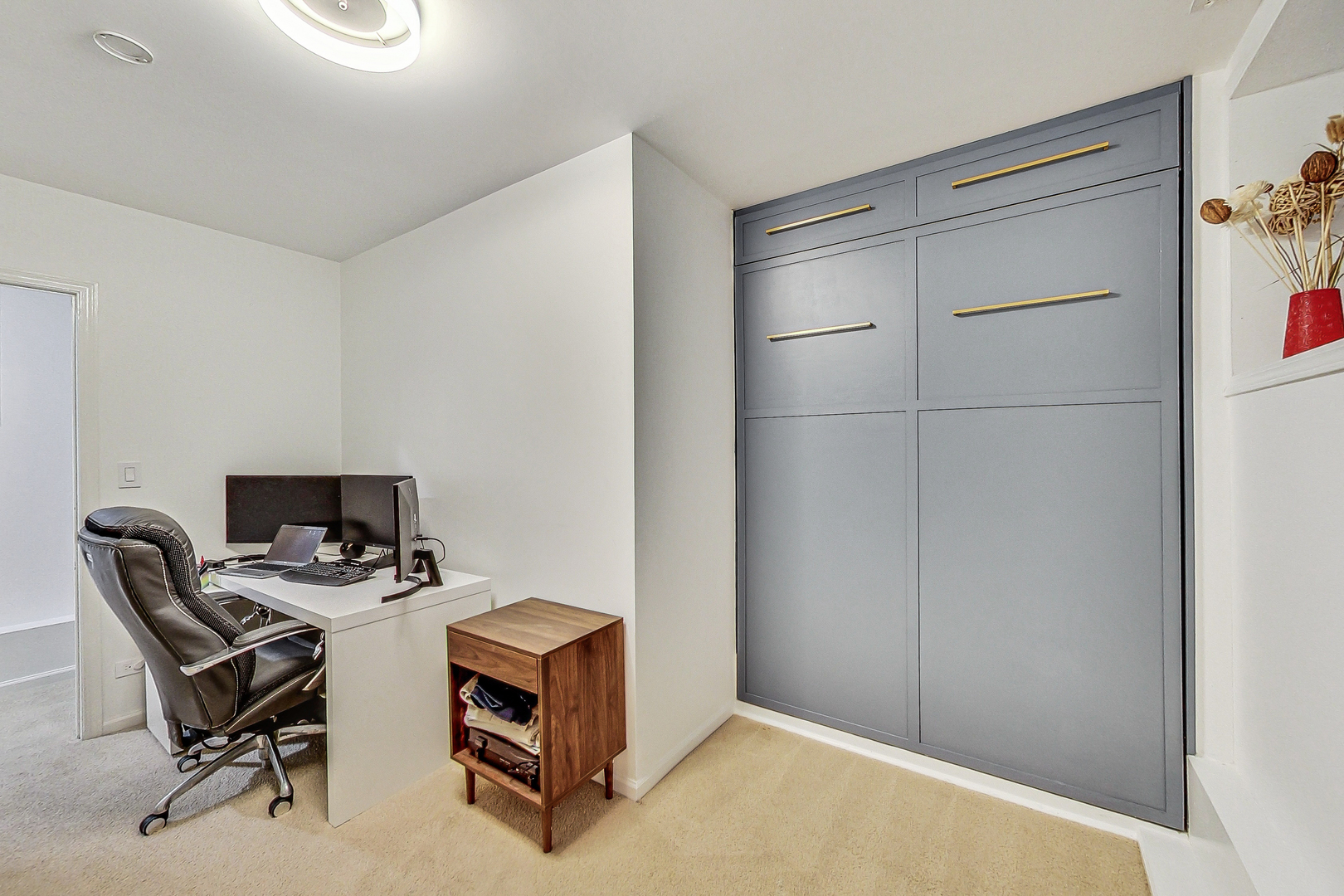 1119 N Winchester Avenue Unit: 1