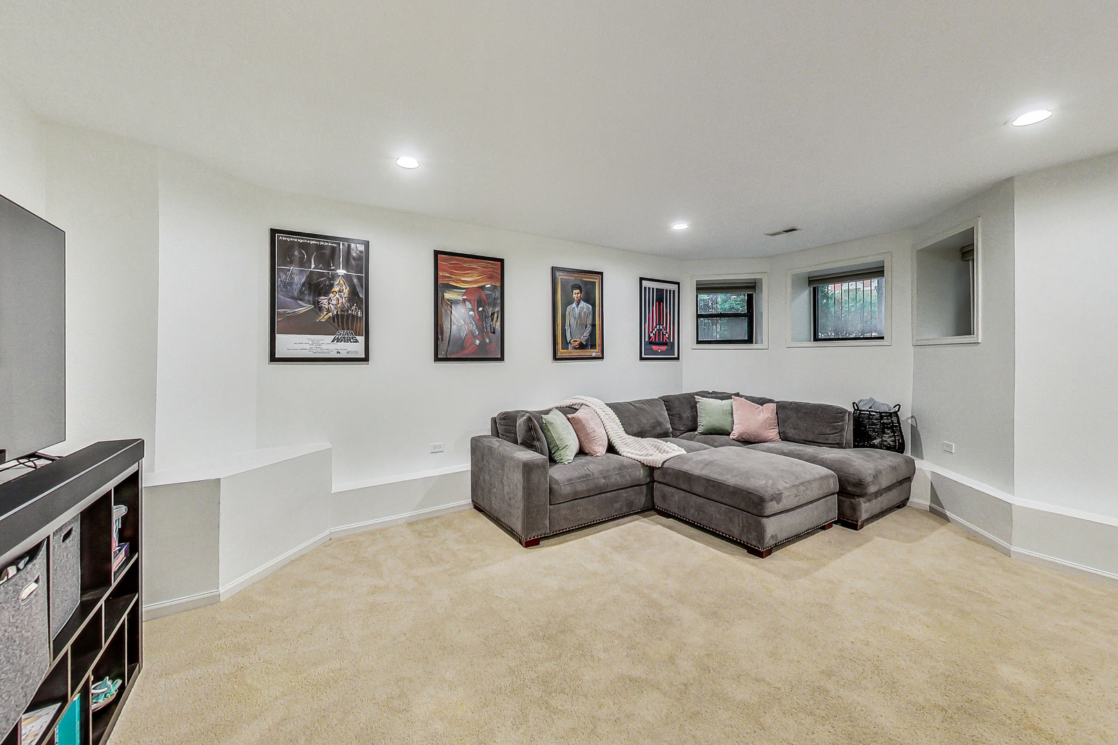 1119 N Winchester Avenue Unit: 1