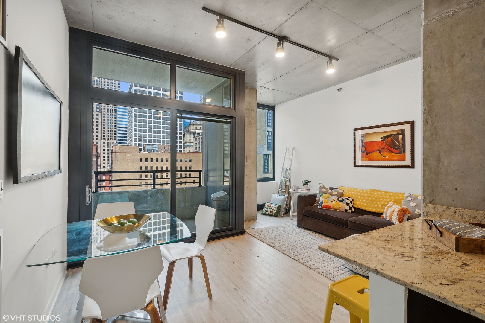 235 W VAN BUREN Street Unit: 1722