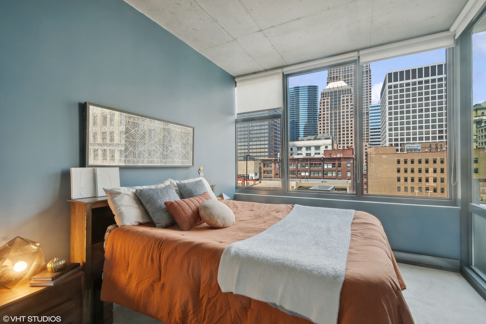 235 W VAN BUREN Street Unit: 1722