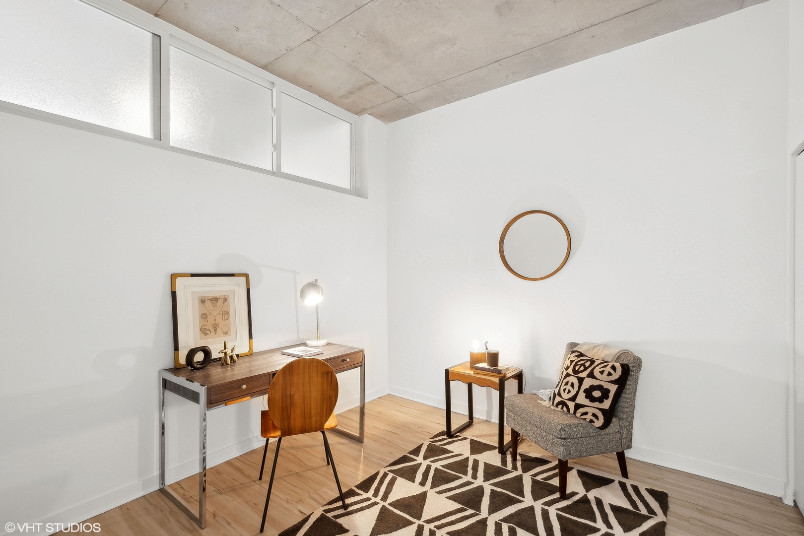 235 W VAN BUREN Street Unit: 1722