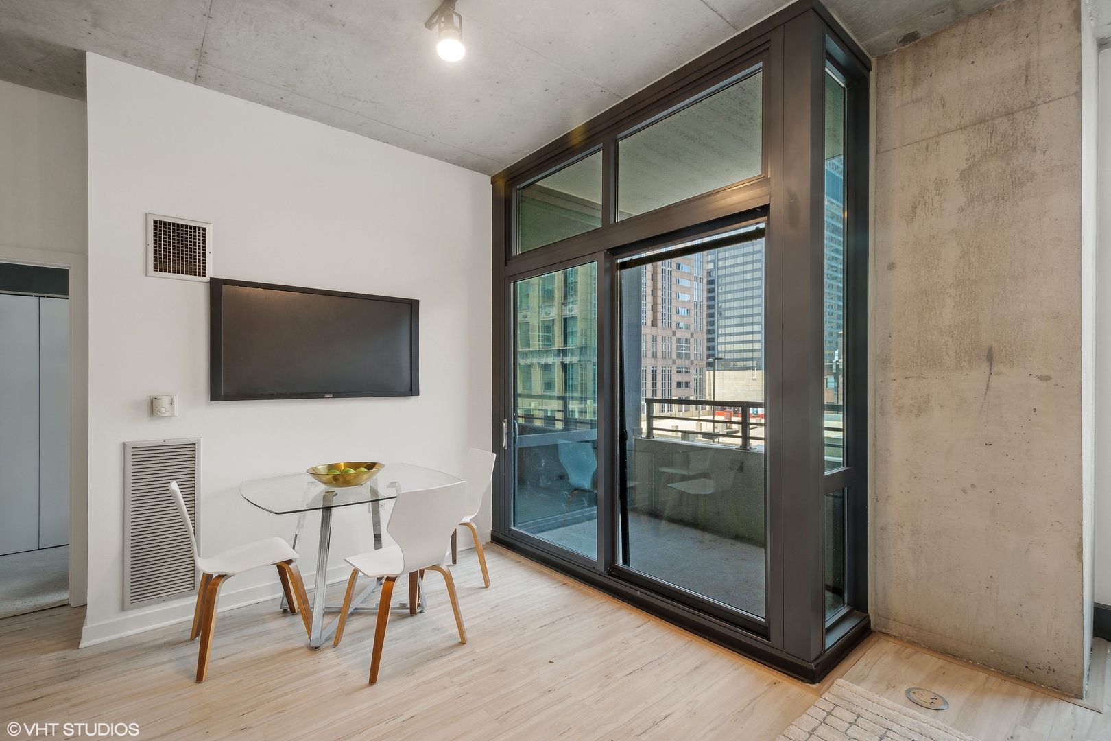 235 W VAN BUREN Street Unit: 1722