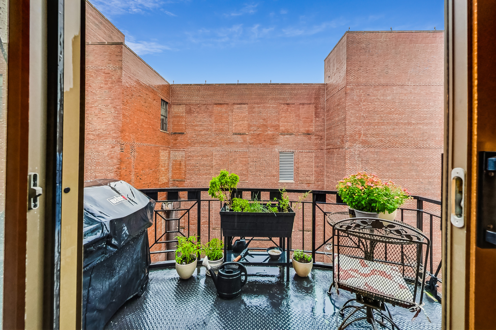 1330 W Monroe Street Unit: 416