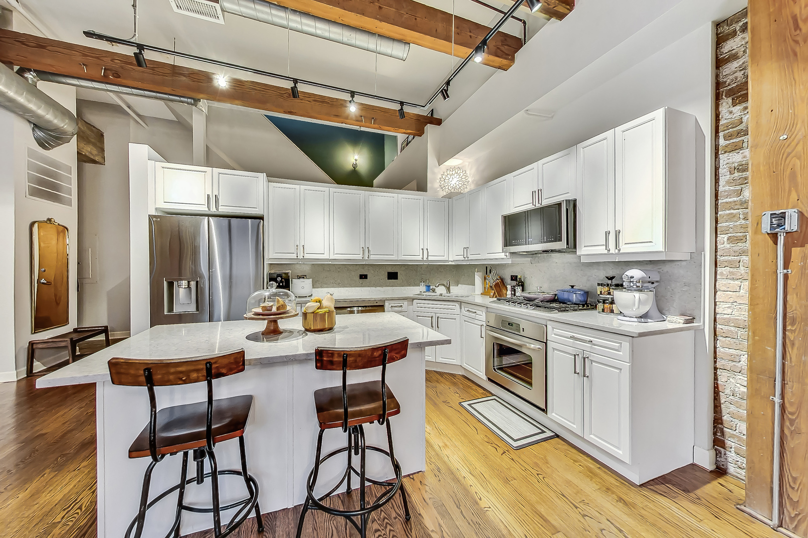 1330 W Monroe Street Unit: 416