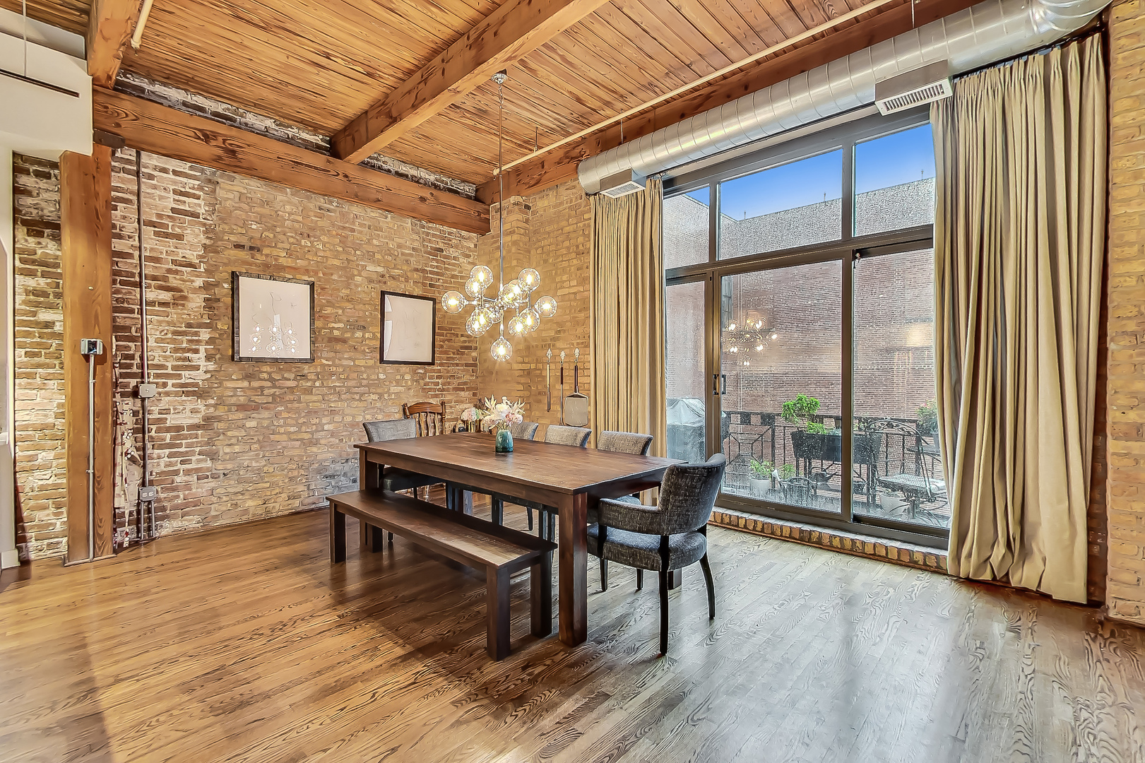 1330 W Monroe Street Unit: 416