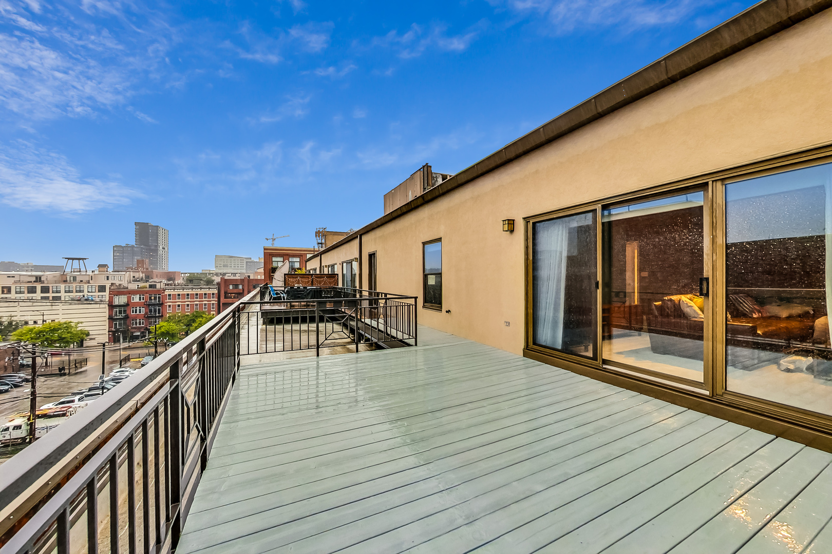 1330 W Monroe Street Unit: 416
