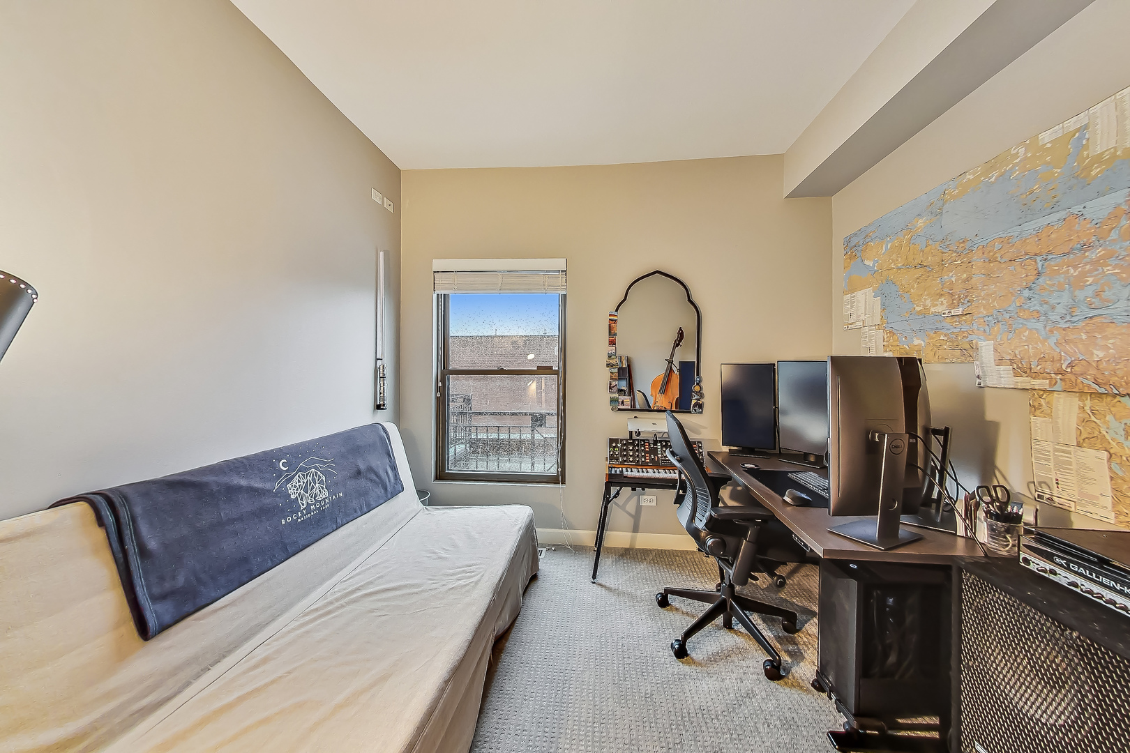 1330 W Monroe Street Unit: 416