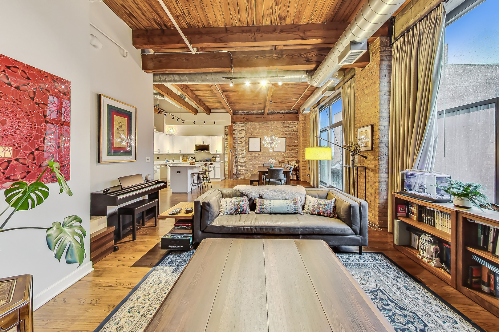 1330 W Monroe Street Unit: 416