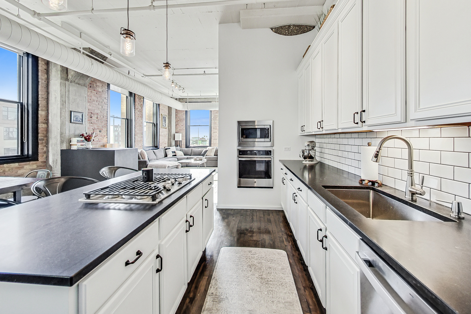 728 W JACKSON Boulevard Unit: 508