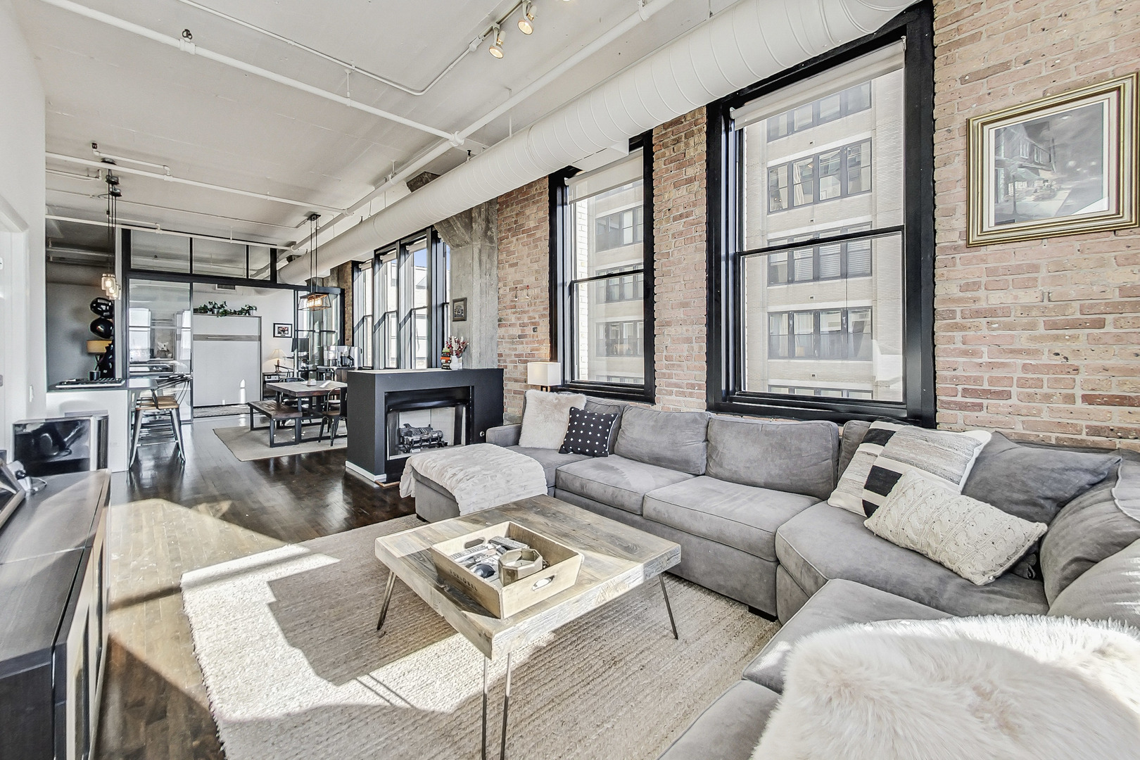 728 W JACKSON Boulevard Unit: 508