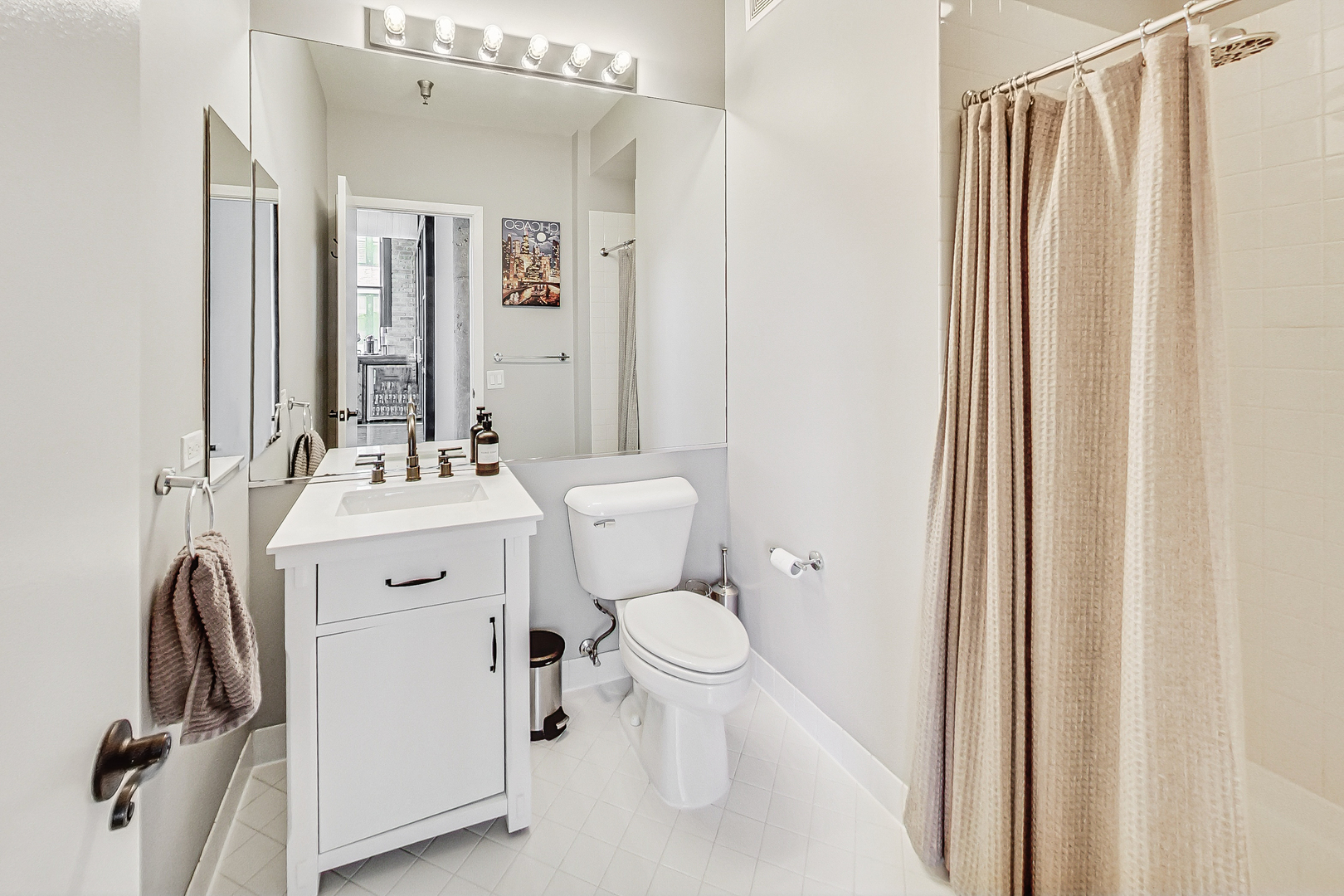 728 W JACKSON Boulevard Unit: 508