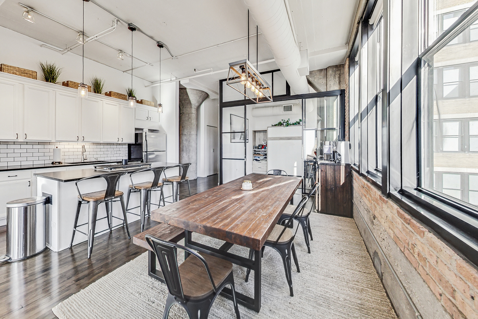 728 W JACKSON Boulevard Unit: 508