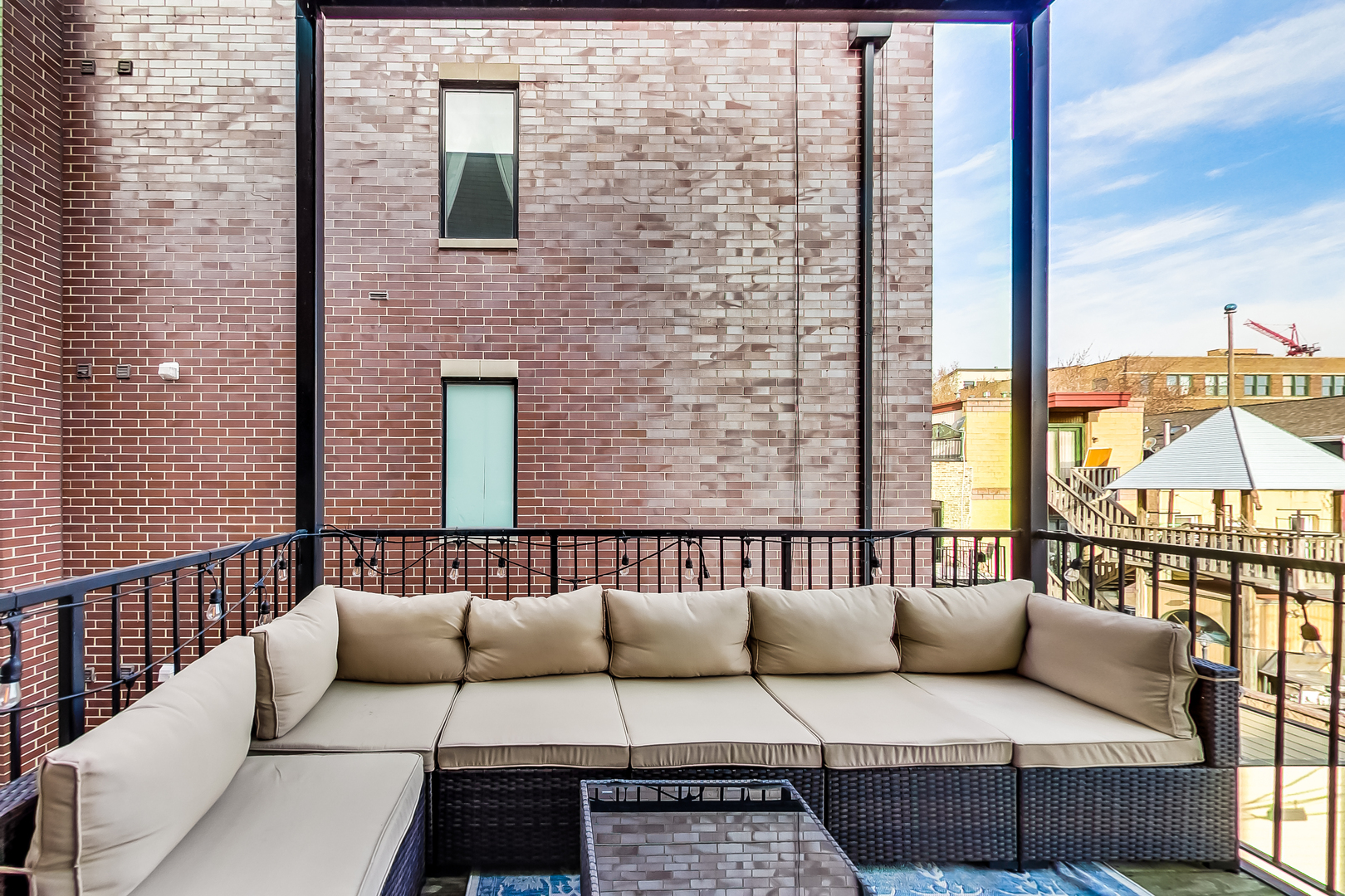 6 N THROOP Street Unit: 3N