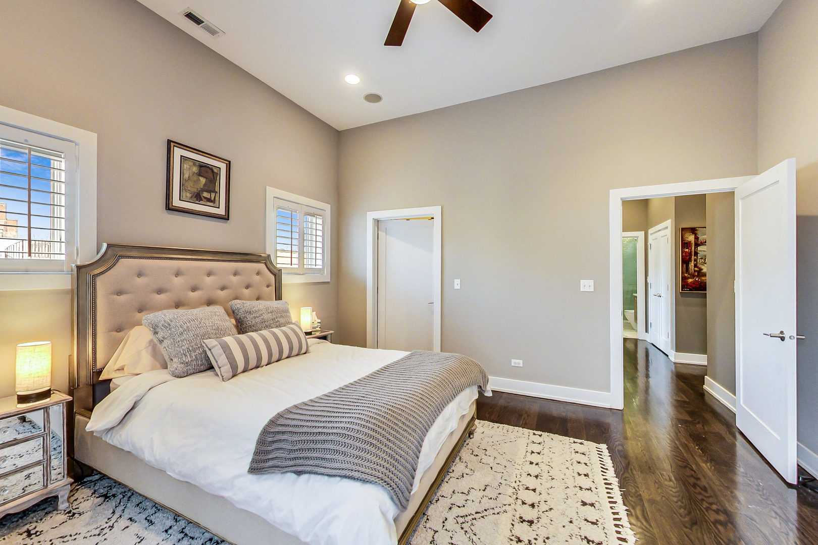 6 N THROOP Street Unit: 3N