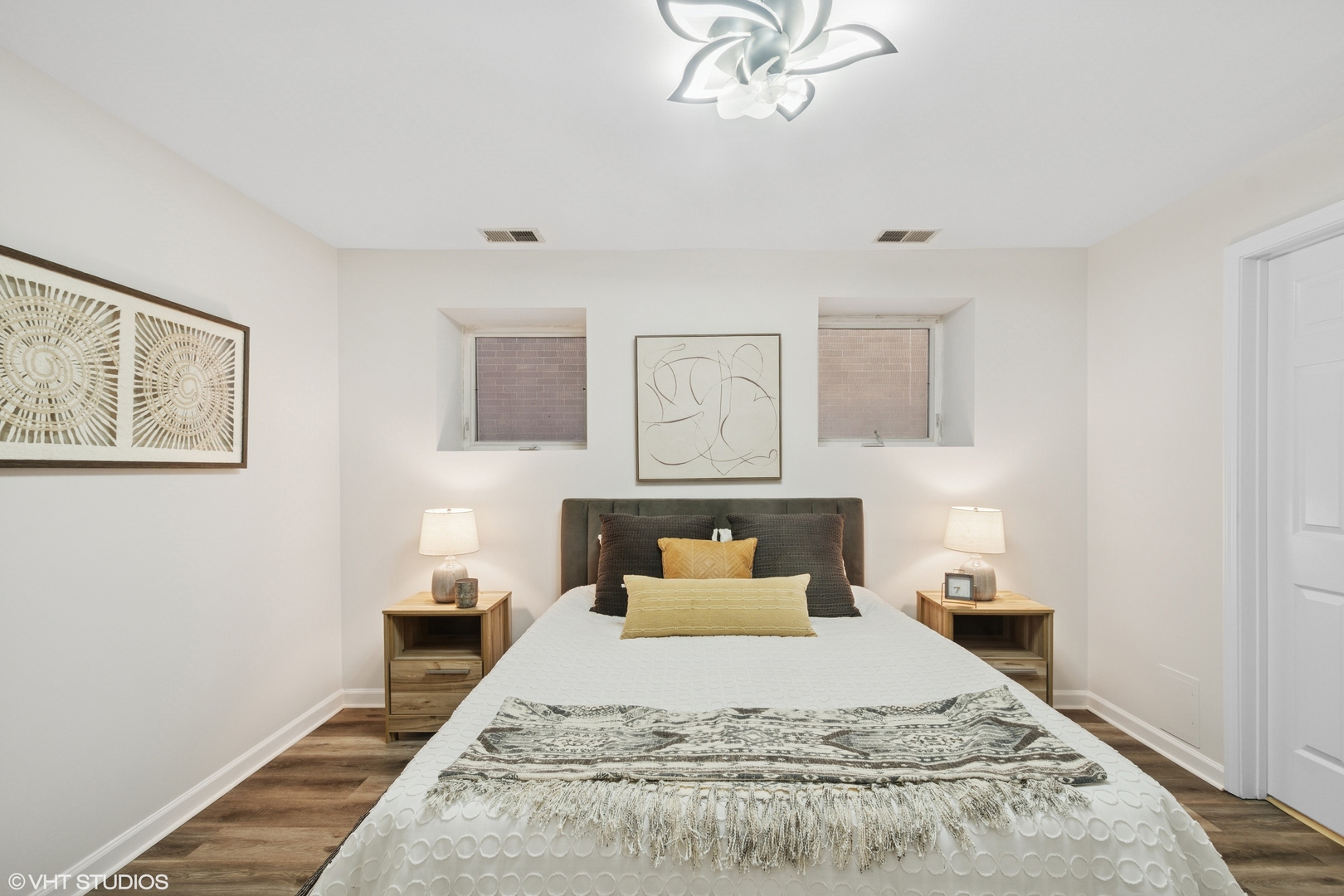 1015 W Dakin Avenue Unit: G