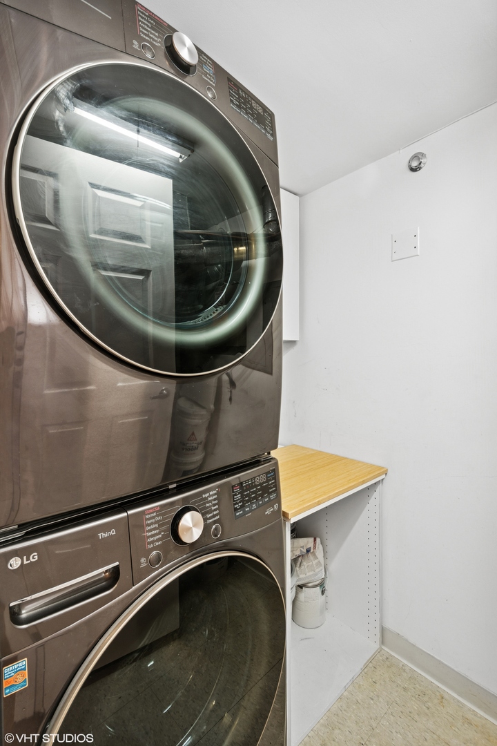 1015 W Dakin Avenue Unit: G