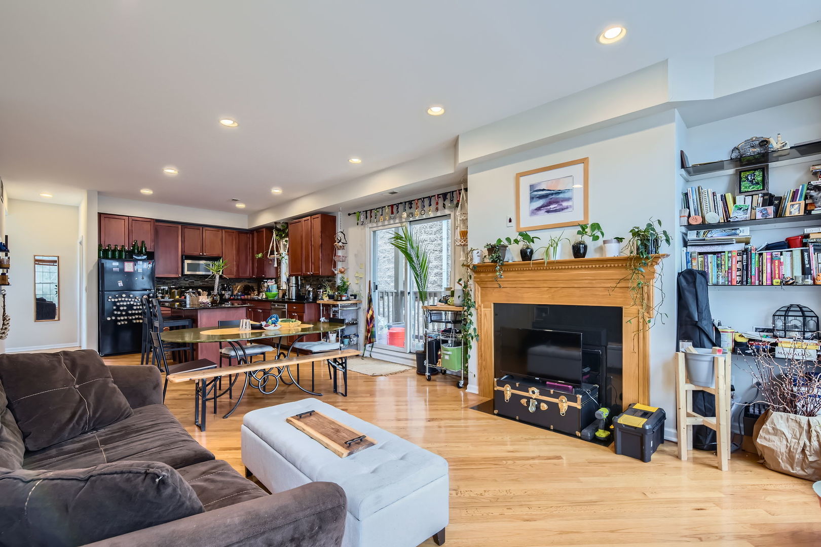 1761 W MORSE Avenue Unit: 1N