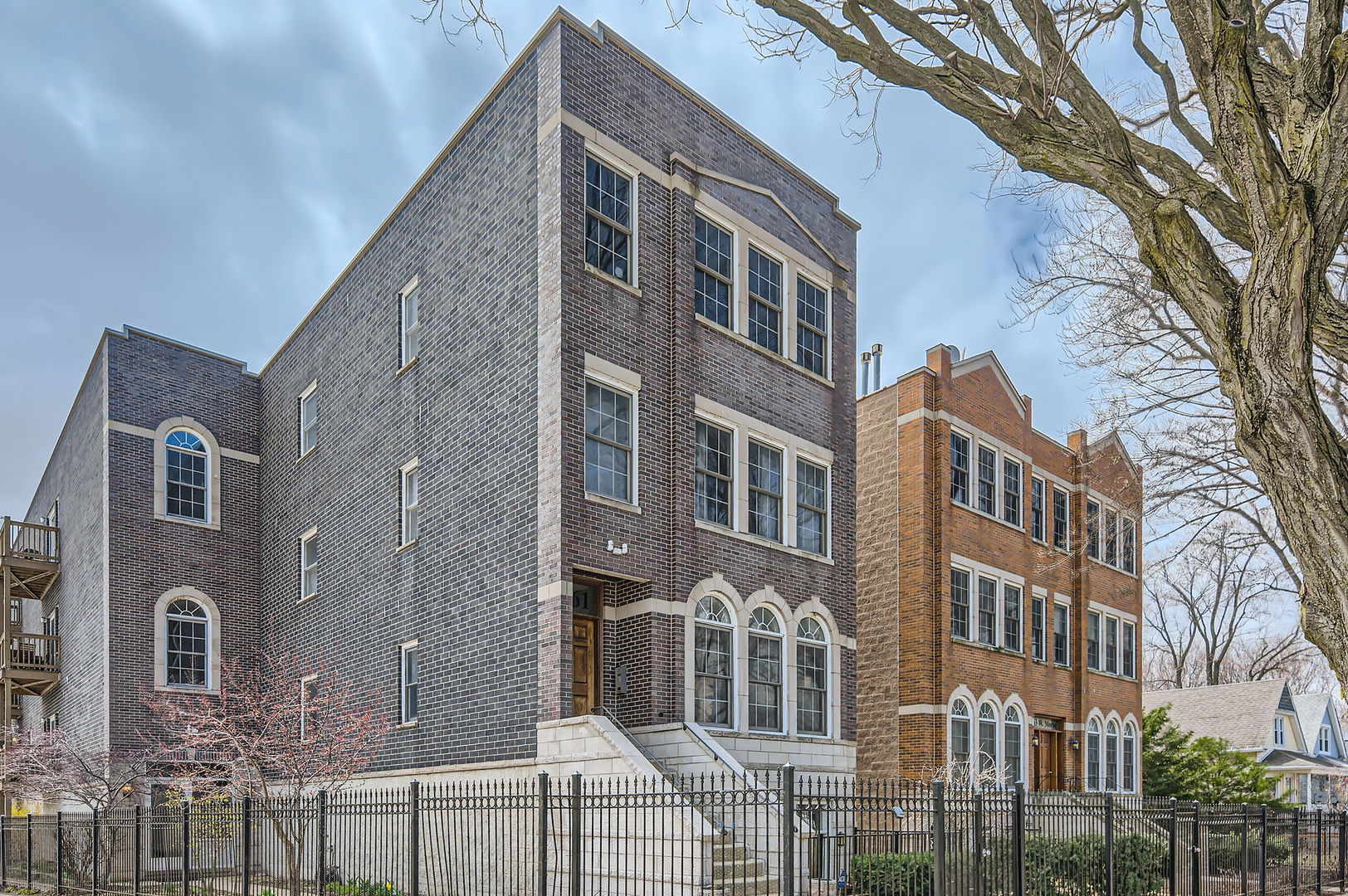 1761 W MORSE Avenue Unit: 1N