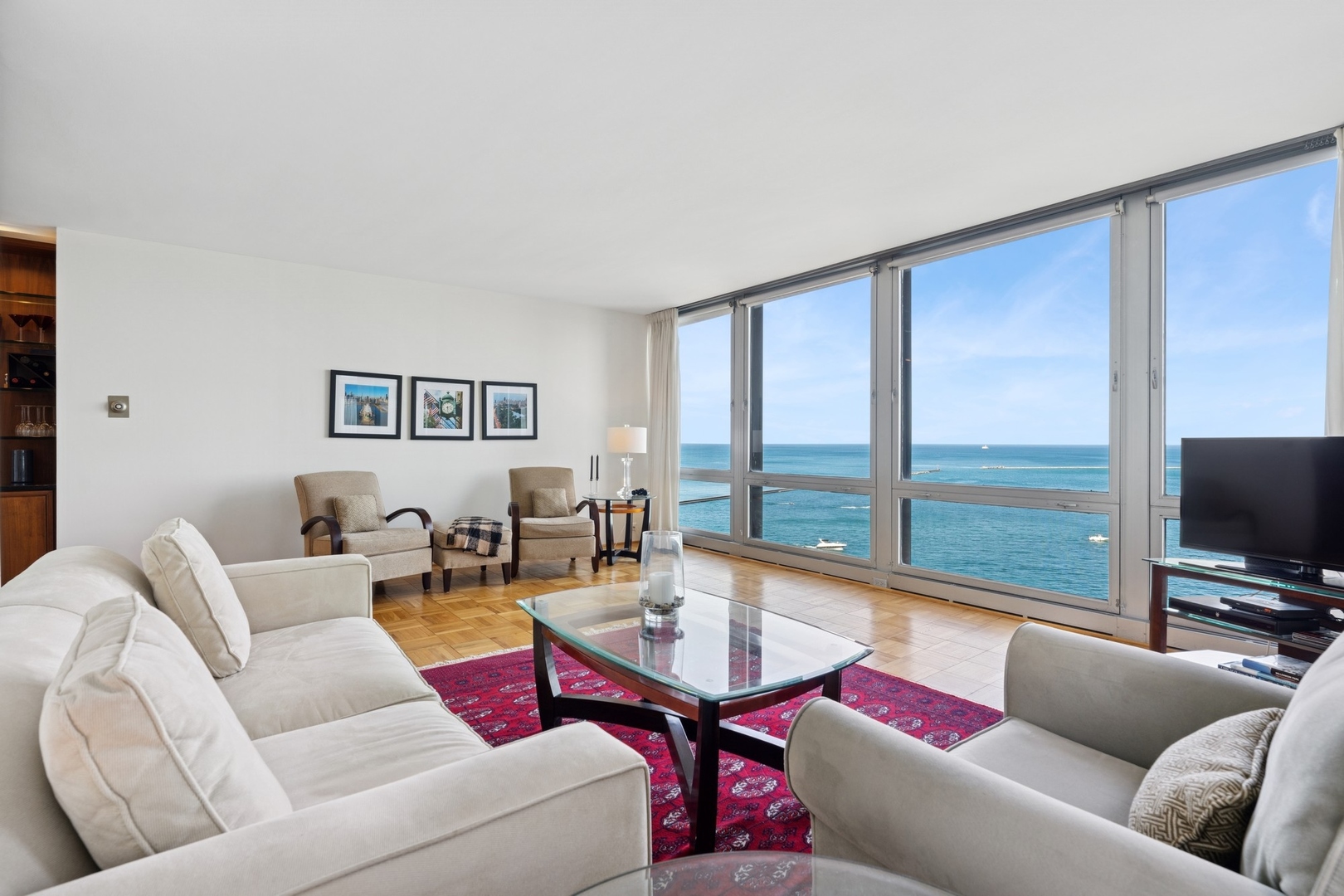 880 N Lake Shore Drive Unit: 11D