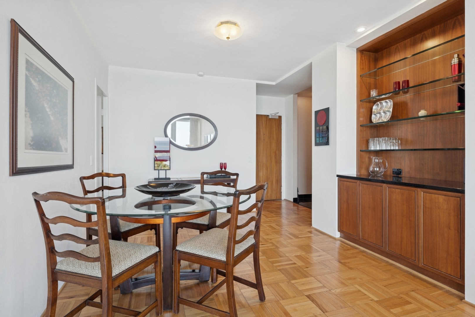 880 N Lake Shore Drive Unit: 11D